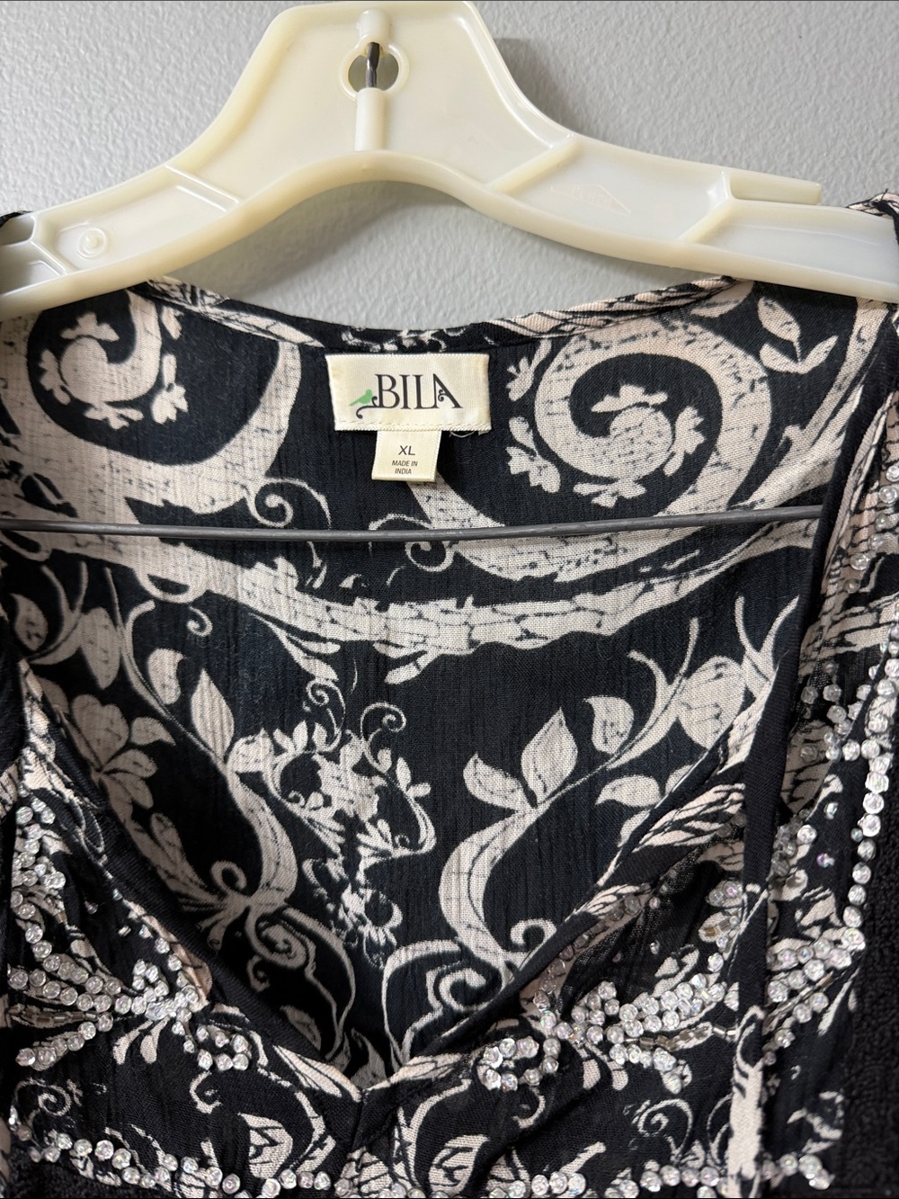 Bila Black and Ivory Printed Sleeveless Midi Dress - Picture 3 of 6